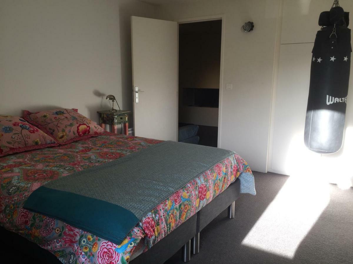 Maison Rouge Cacahuete Bed & Breakfast Nernier Room photo